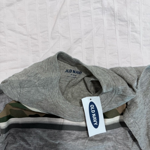 Old Navy Long Sleeve Tee Set - Picture 2 of 7